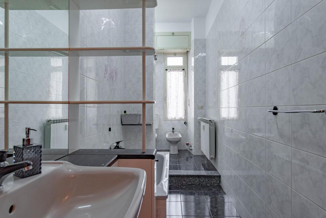 トリノCasa Metro Lingottoアパートメント エクステリア 写真